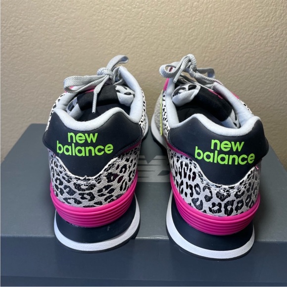 New Balance 574 Animal Cheetah Print  Green Pink WL574ANA Women’s 11 Mens 9.5 - Picture 7 of 9